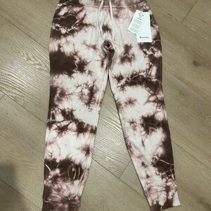 Lululemon Earth Dye Joggers Tie-dye Size 4
